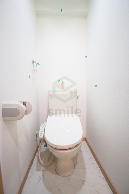 トイレ　別部屋の写真です