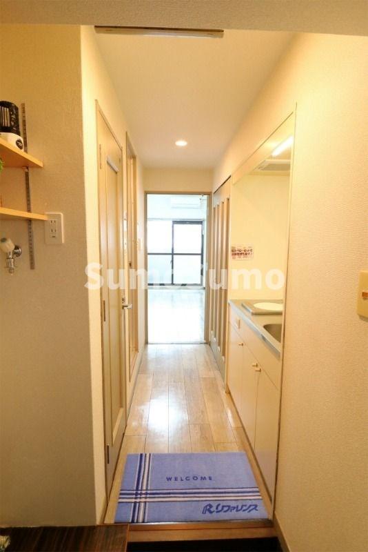 玄関　収納もある玄関です