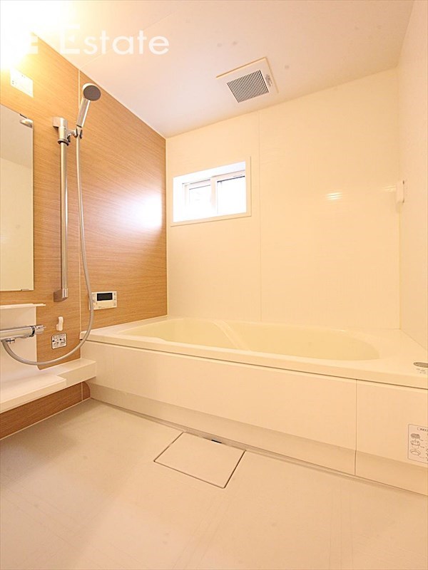 バス・シャワールーム　バスルーム