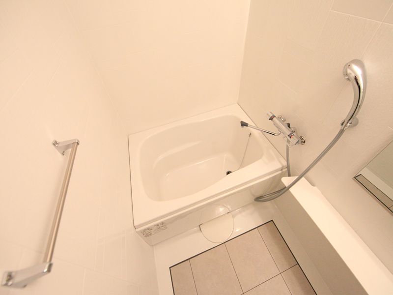 バス・シャワールーム　バスルーム