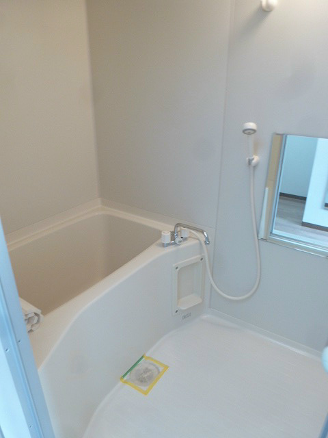 バス・シャワールーム　参考（写真は103号室）