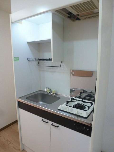 キッチン　参考（写真は103号室）