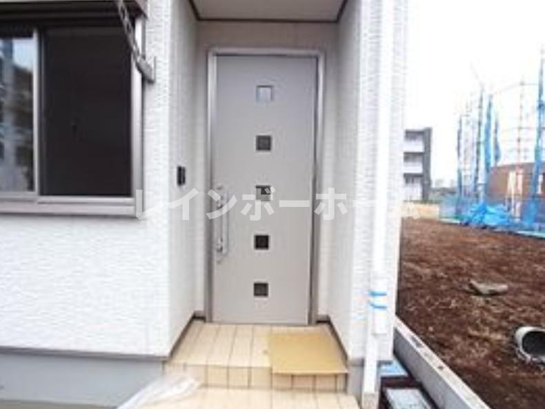 エントランス　ゆとりのあるエントランスです