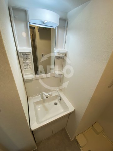 洗面設備　アートレジデンス上町　独立洗面台