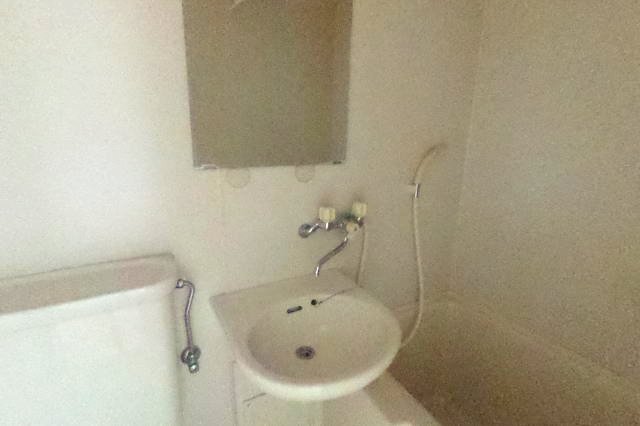 洗面設備　同仕様