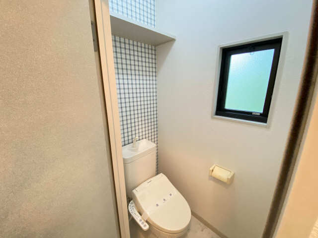 トイレ　2022年撮影・202号室の写真