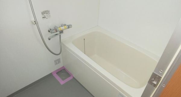 バス・シャワールーム　※別部屋参考写真