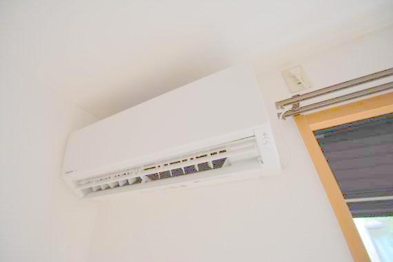 その他設備　エアコンがはじめからついているのはお得ですね。