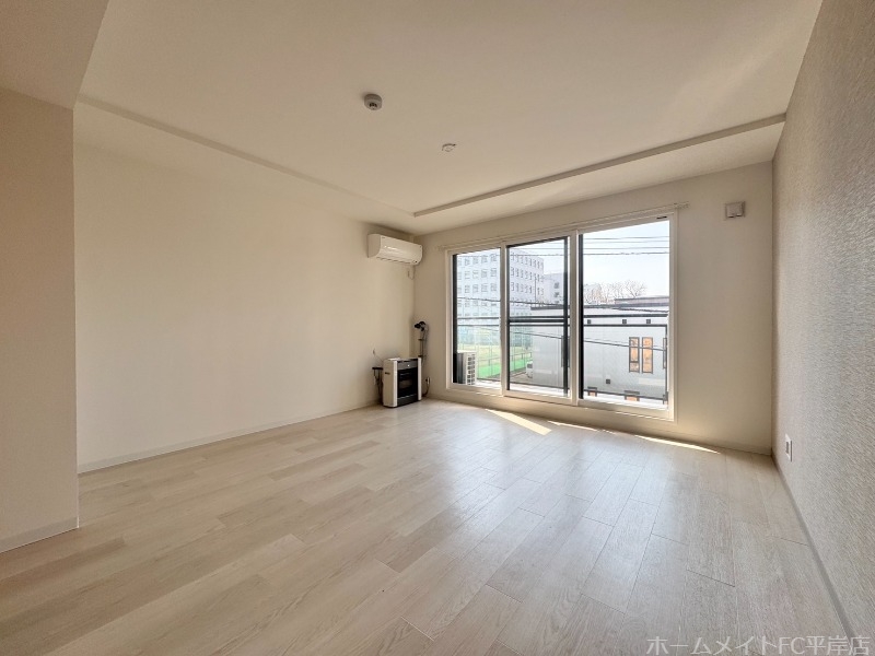 居室・リビング　３０７号室の写真です。