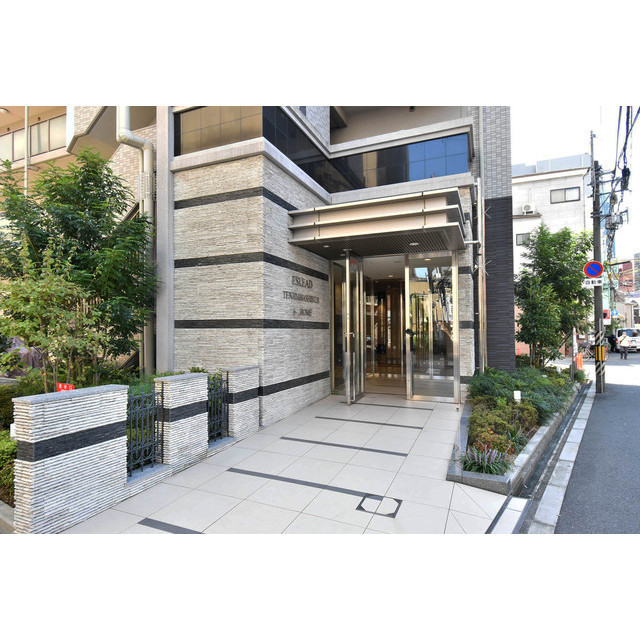 エントランス　建物の内部です