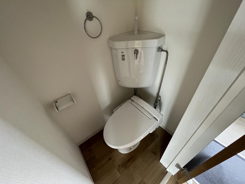 トイレ　※別号室参考写真