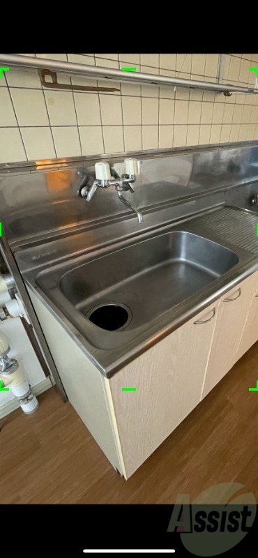 洗面設備　独立洗面台です。大きくてよいですね。シャンプーもできます！