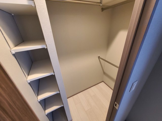 収納　レーベン千種吹上AVANCA