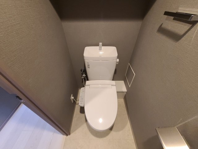 トイレ　レーベン千種吹上AVANCA