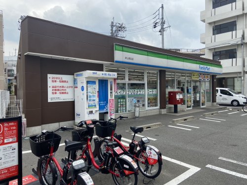 コンビニ　ファミリーマート 吹上駅北店（コンビニ）まで422m