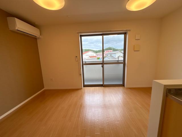 居室・リビング　リビング