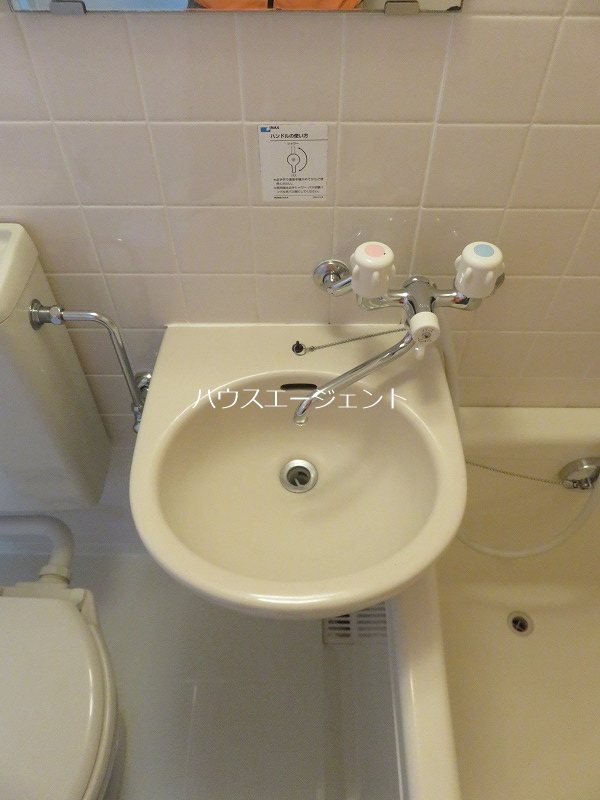 洗面設備　洗面台です。