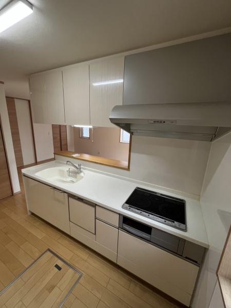 キッチン　IHシステムキッチン