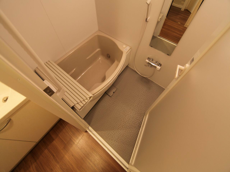 バス・シャワールーム　追い焚き　浴室暖房乾燥機　24時間換気　オートバスバスルーム