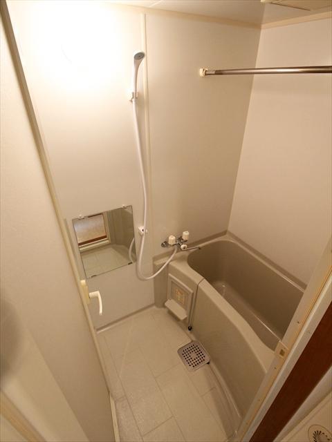 バス・シャワールーム　松山市千舟町　パークハイツ千舟　浴室