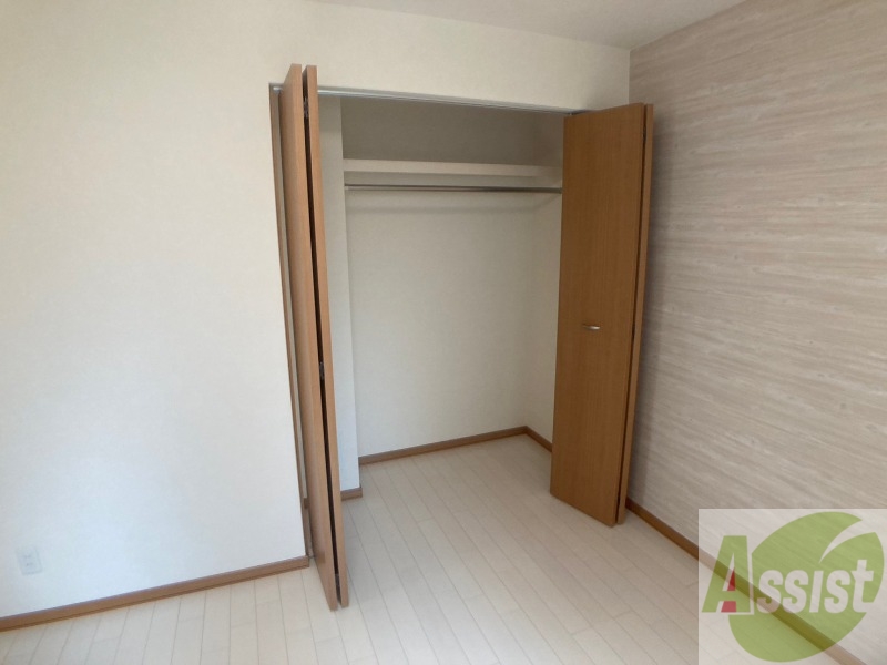 収納　クローゼットがありました。お洋服や荷物はここへ