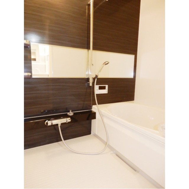 バス・シャワールーム　バスルーム