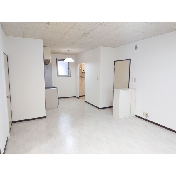 居室・リビング　※概略資料につき現況を優先します