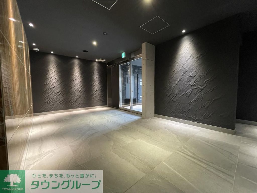 エントランス　エントランス