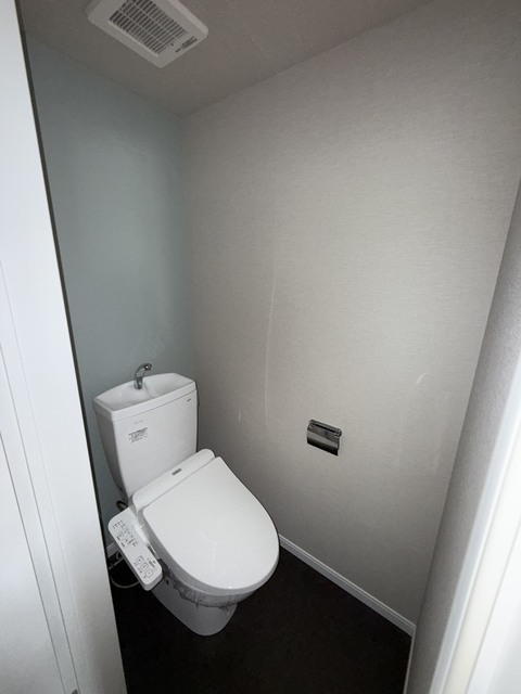 トイレ　※同シリーズ別棟参考※