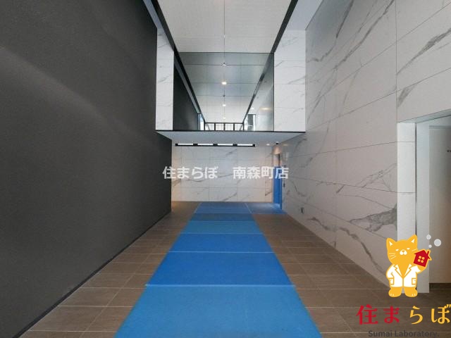 エントランス　共用部の印象も大切に