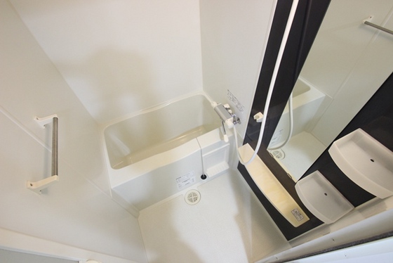 バス・シャワールーム　※別号室の写真です