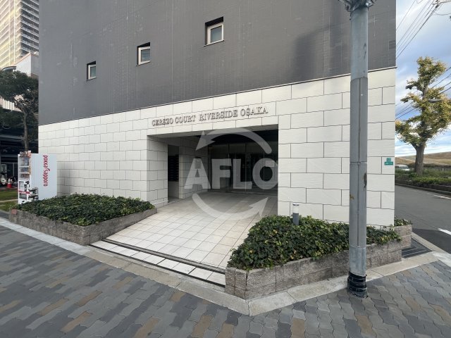 エントランス　セレッソコートリバーサイドOSAKA　エントランス