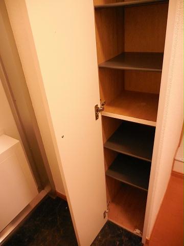 玄関　シューズボックス