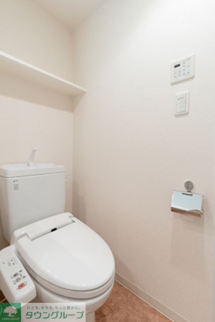 トイレ　※写真は同タイプ住戸です。