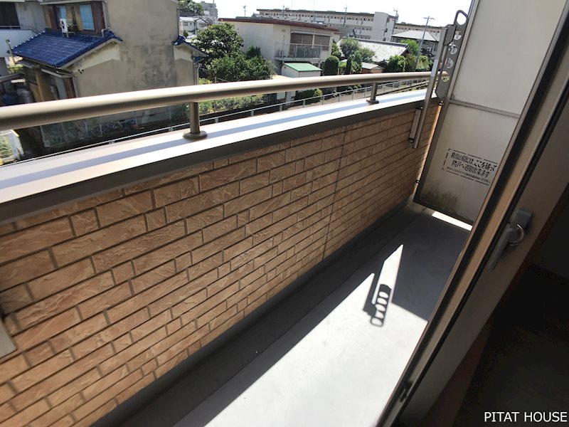 バルコニー　同物件別部屋