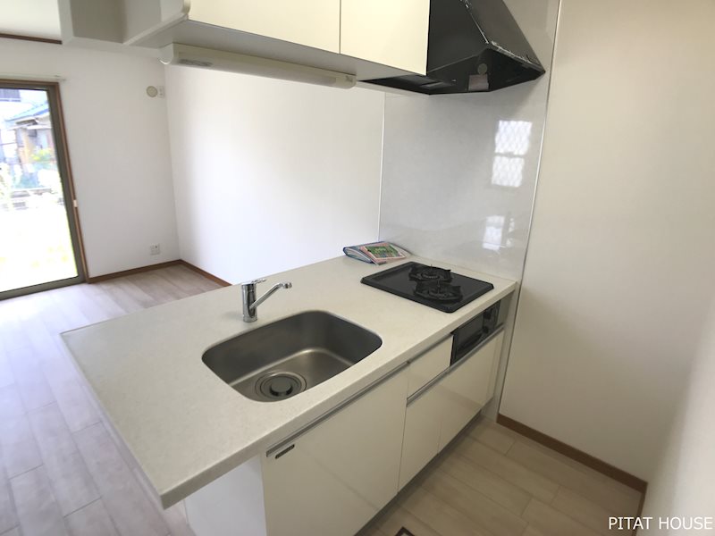 キッチン　同物件別部屋