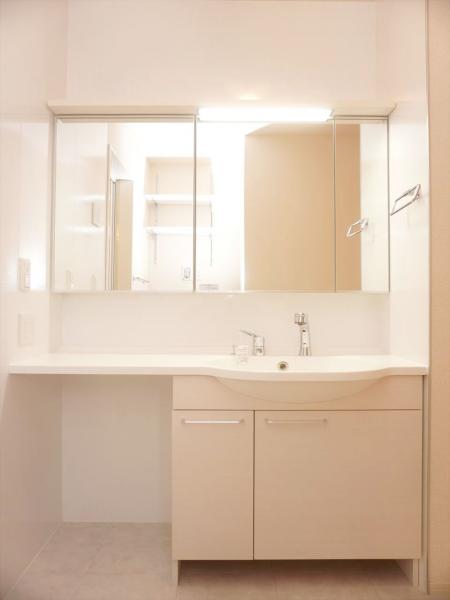 洗面設備　洗面所