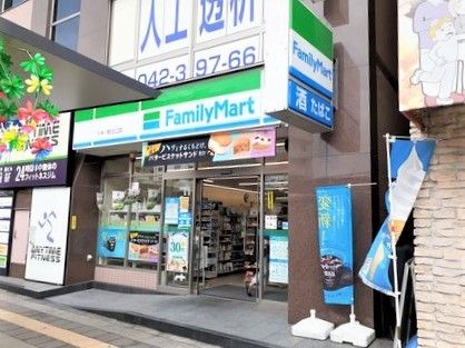 コンビニ　ファミリーマート久米川駅北口店（コンビニ）まで450m