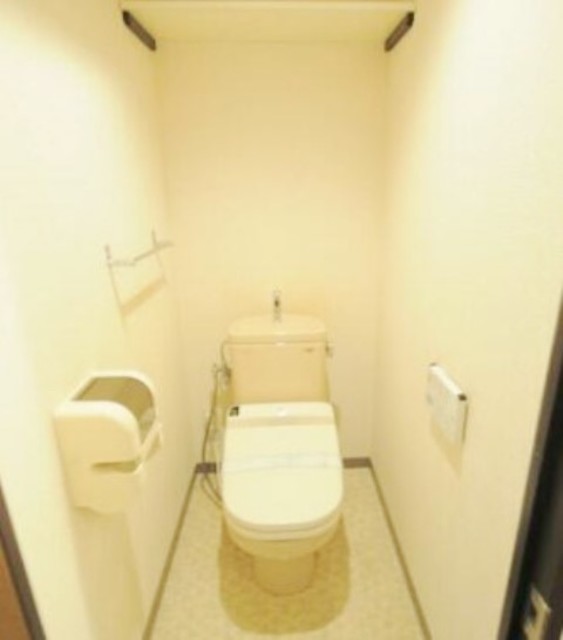 トイレ　別部屋同仕様タイプ