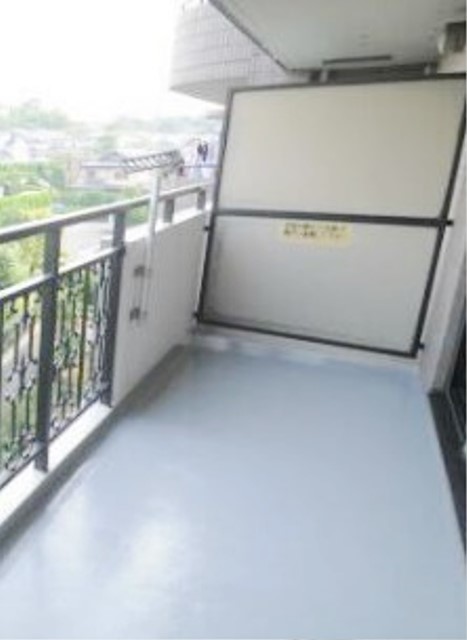 バルコニー　別部屋同仕様タイプ