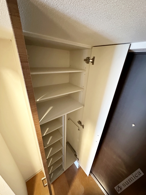 玄関　たくさんの靴を収納できるシューズボックス♪♪