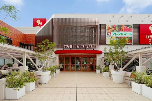 ショッピングセンター　かみしんプラザ（ショッピングセンター）まで635m