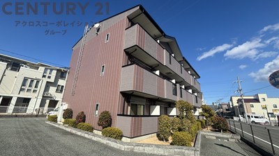 建物外観　敷地内に駐車場があります！