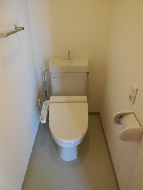 トイレ　※別部屋参考写真