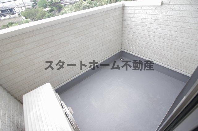 バルコニー　バルコニーがあります