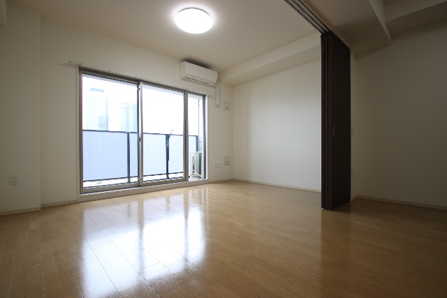 居室・リビング　※別室の参考写真の為、現況優先です。