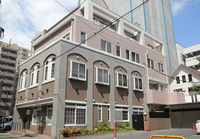 病院　飯田レディースクリニック（病院）まで225m