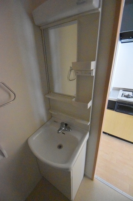 洗面設備　独立洗面台完備