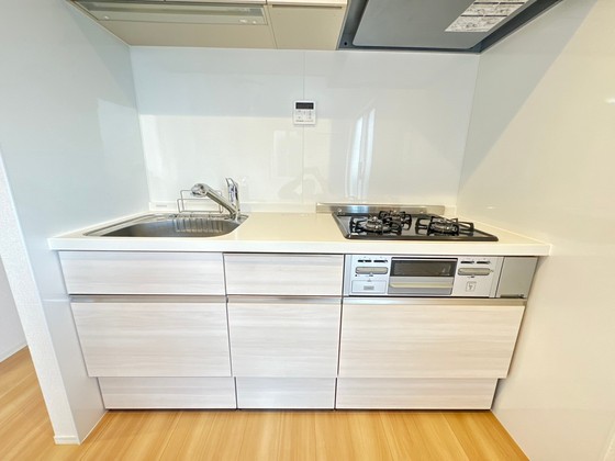 キッチン　※別部屋の写真です