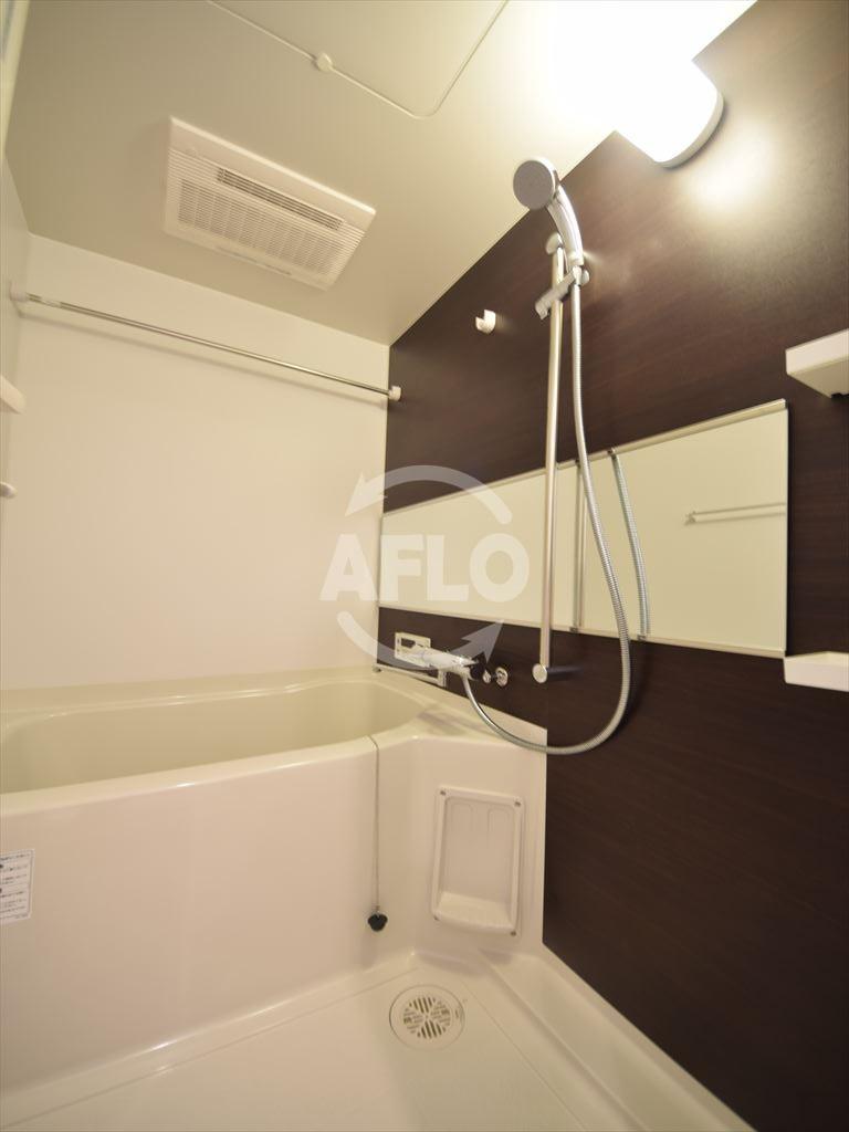 バス・シャワールーム　レオンコンフォート難波南　浴室